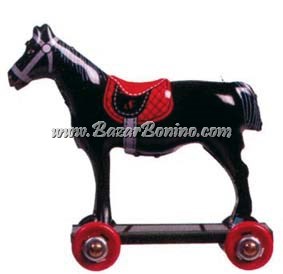 AS0495 - Cavallo Nero su Carretto Decorativo in Latta